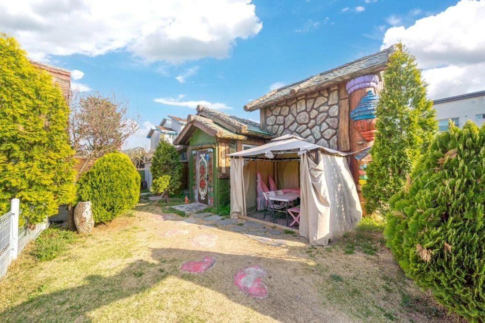 Lala Land Pet Friendly Pension 경주 외부 사진